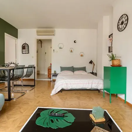 3 Cocooning, 54m2, Centre Apartment