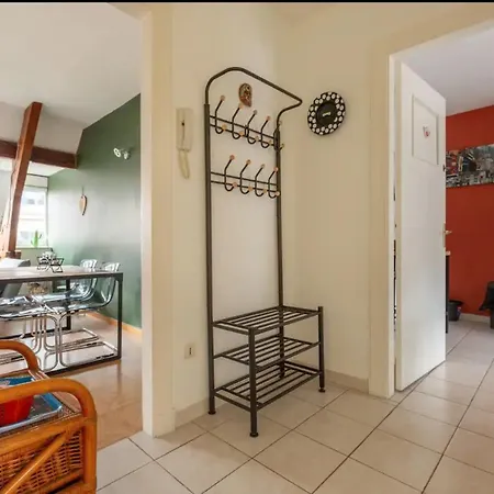 1 Coconing, 2 Chambres, 60 M2, Centre *